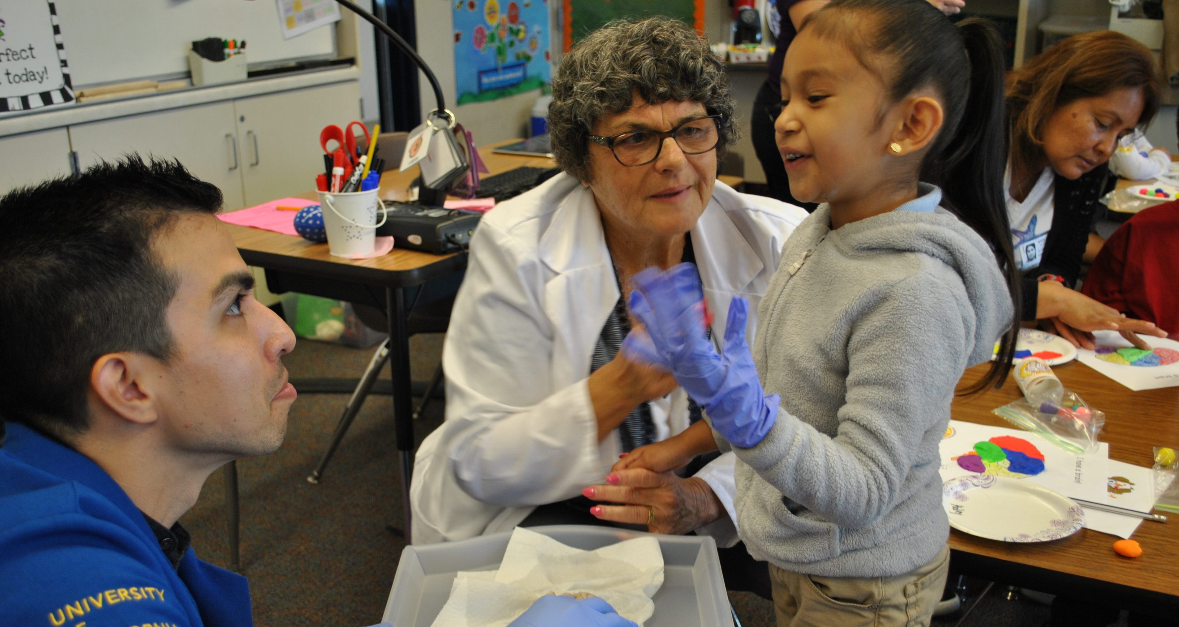 UCI Brain Research is shared by UCI Brain experts at local elementary school