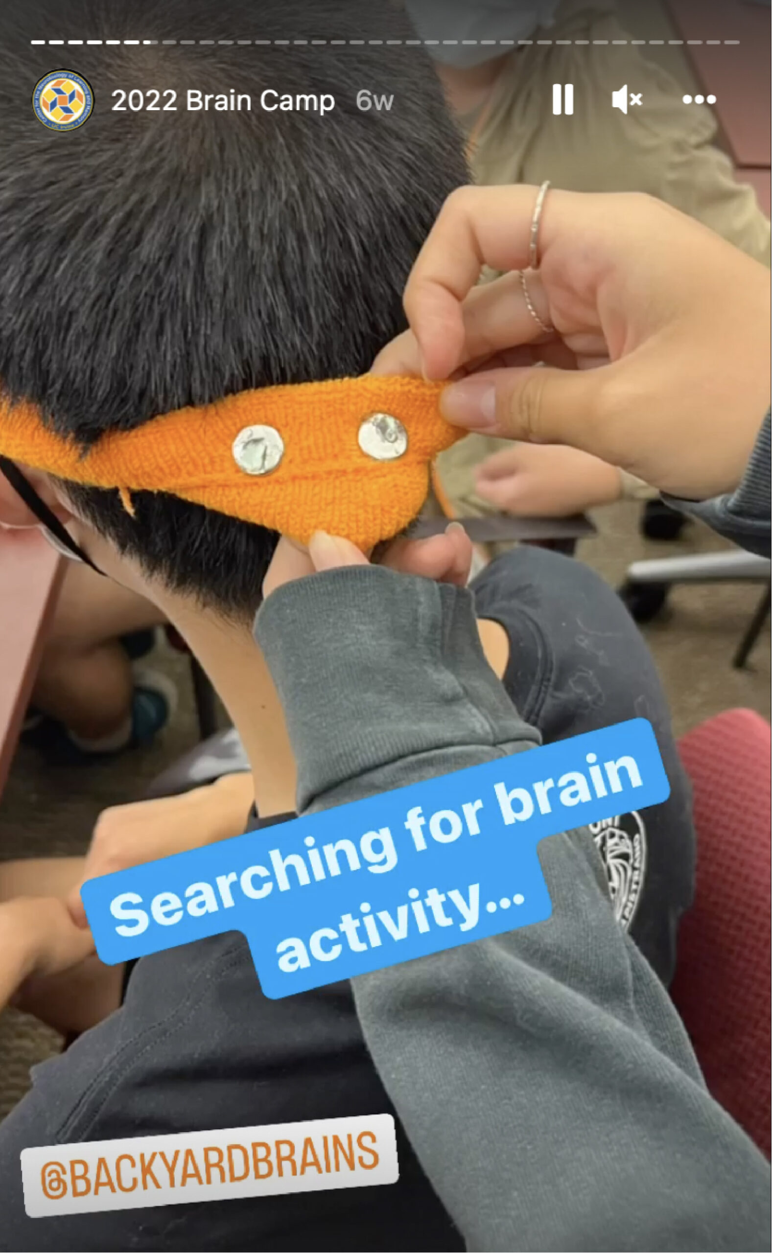 UCI Brain Camp Student measuring brain activity