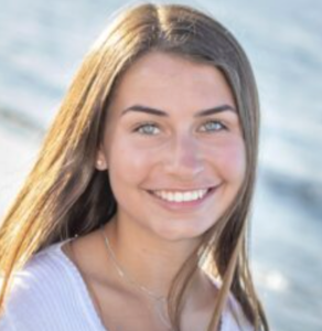 Headshot of Julia Lagomarsino