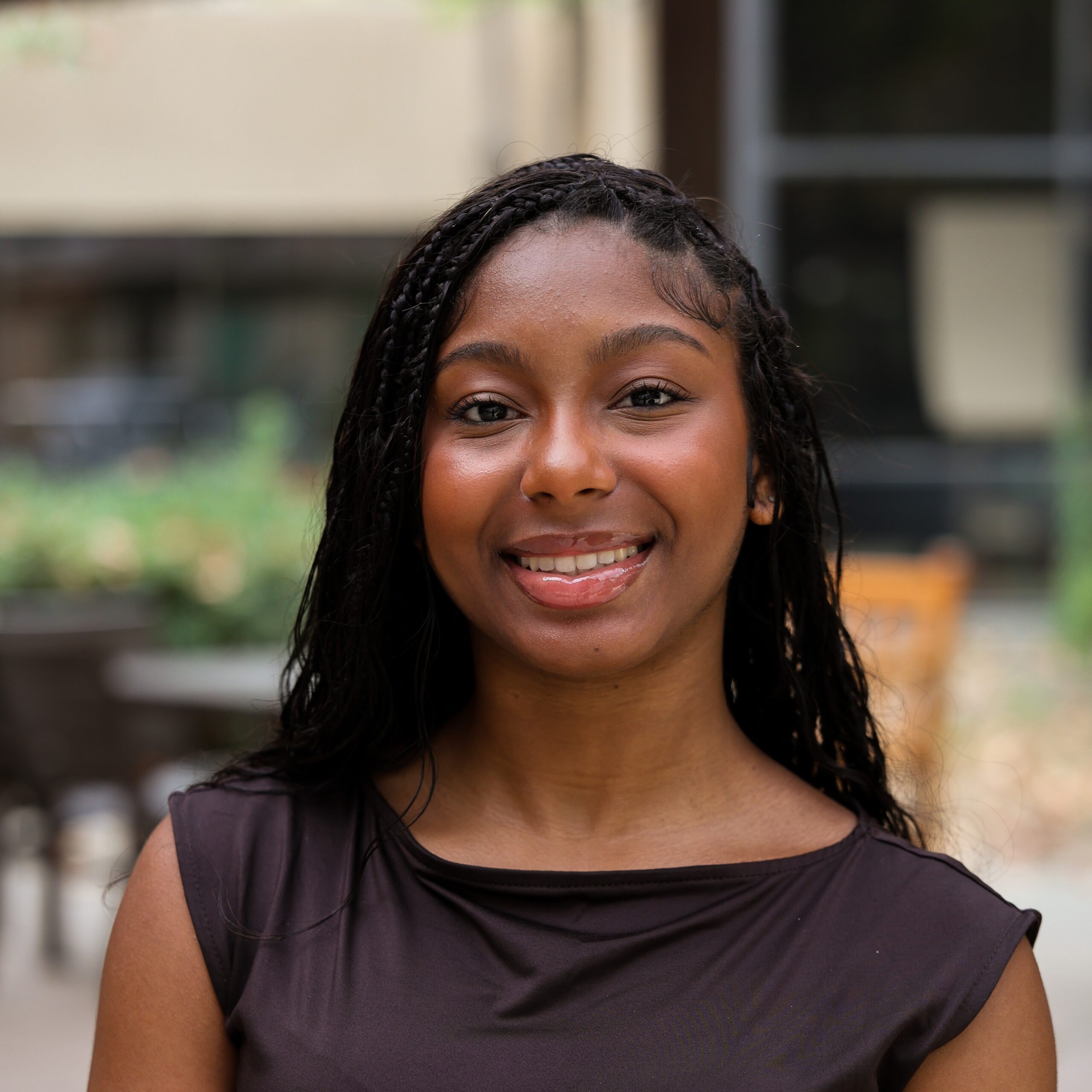 Headshot of Camryn Website