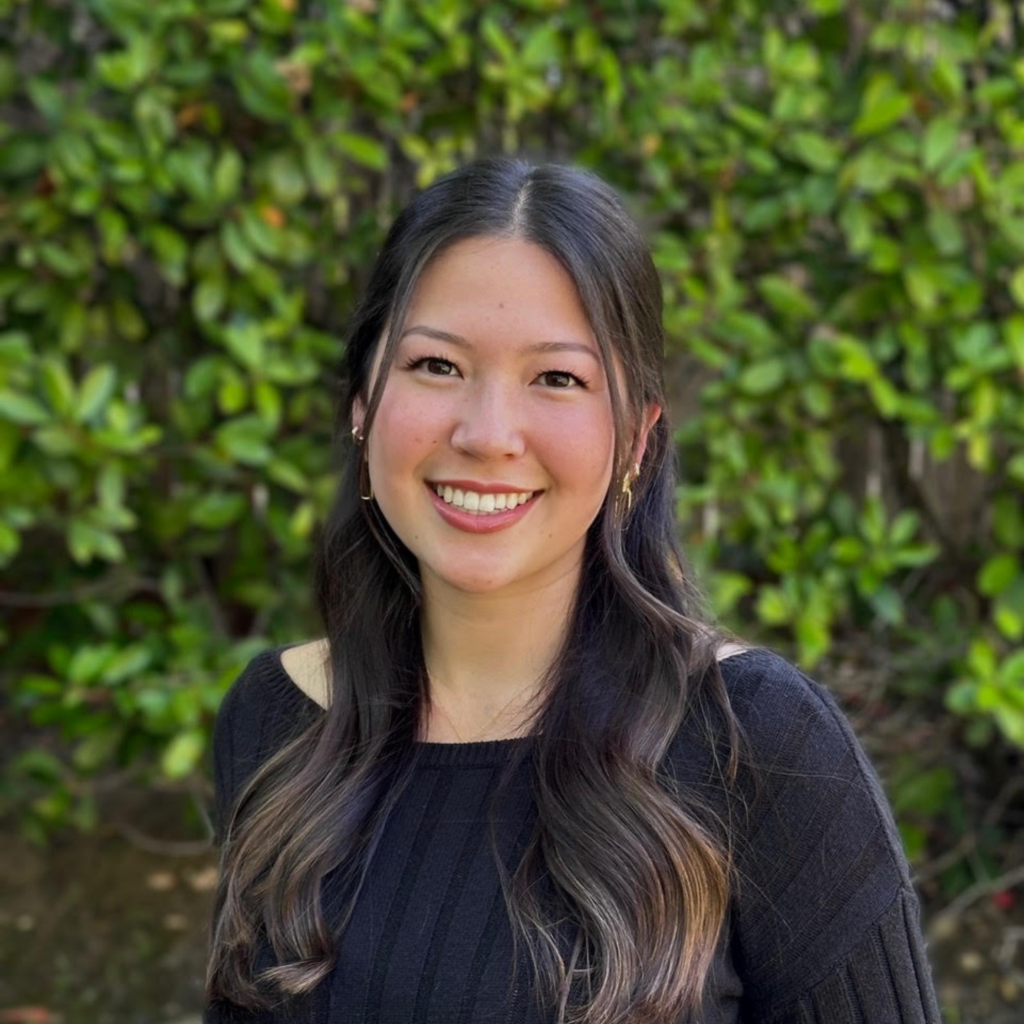 Emily Yi Headshot