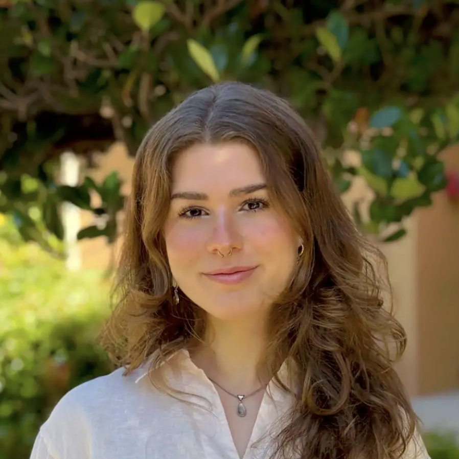 Headshot of Selen Dirik