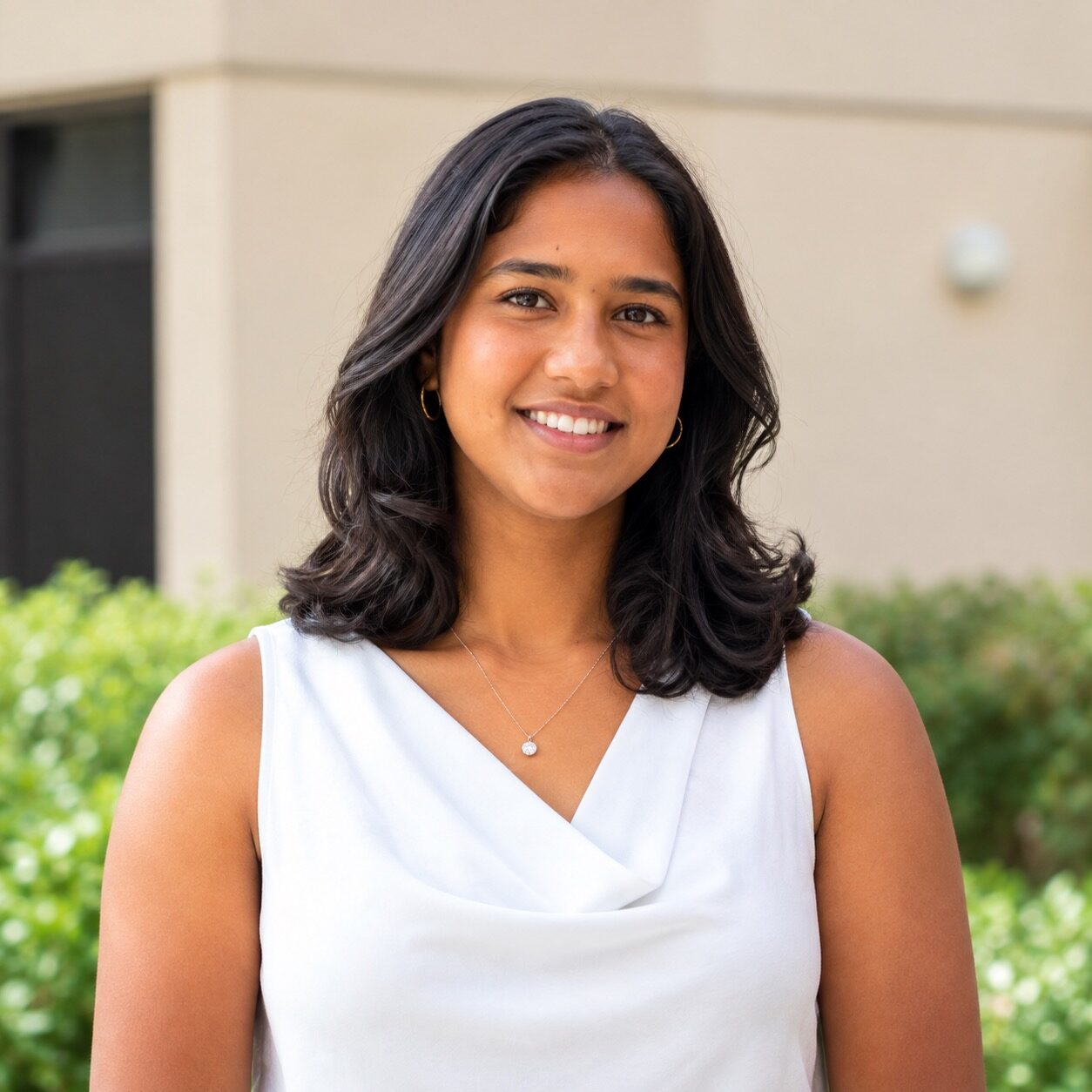 Leah Varghese Headshot